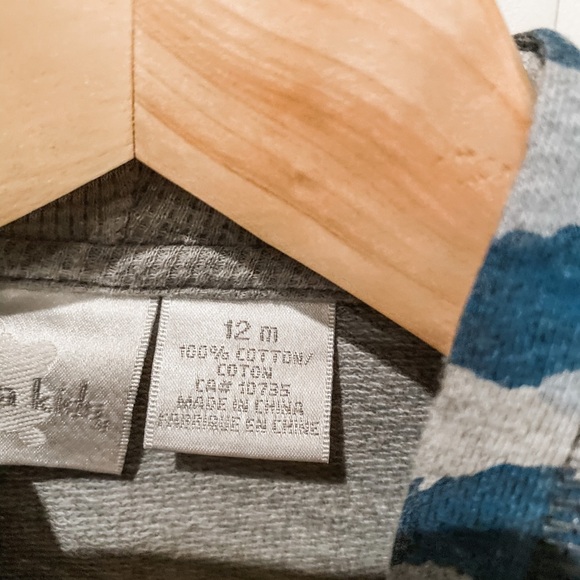 12 months Blue Camo Jersey Onesie for tot - Picture 3 of 7